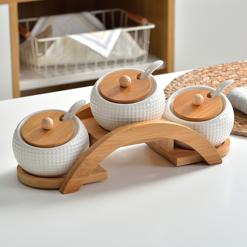 Conjuntos Porta Temperos de Cerâmica e Base de Bambu – Dedock
